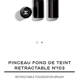 CHANEL Black Retractable Makeup Brush